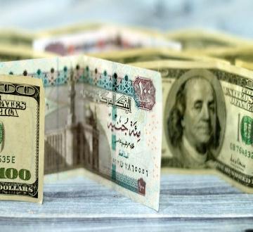 ارتفاع طفيف في سعر الدولار في البنوك المصرية  